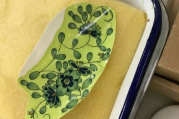 三重・伊勢志摩・絵付け】NARUMIボーンチャイナ食器で自分だけの