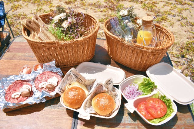 【岡山・牛窓・無人島で遊ぼう】手ぶらでok！豪華セット付！手作りハンバーガーを作って黒島で2時間豪華に遊ぼう！