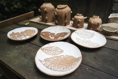 GoTo・神奈川・鎌倉・陶芸体験】思い出に残る葉っぱのお皿作り