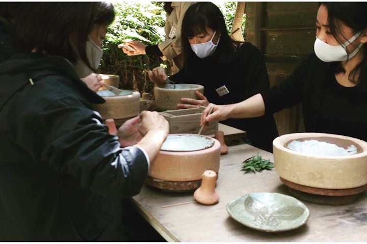 Goto 神奈川 鎌倉 陶芸体験 思い出に残る葉っぱのお皿作り陶芸体験 1個 アソビュー