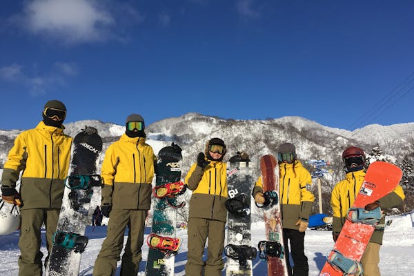 長野 飯山 スノーボードスクール 仲間とワイワイ楽しもう スノーボードレッスン アソビュー