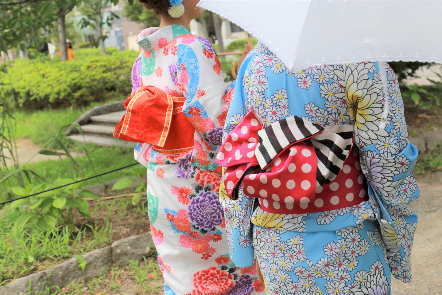 【福岡・天神・着物レンタル】手ぶらでOK！華やかな着物で歴史的史跡、舞鶴公園を散策♪
