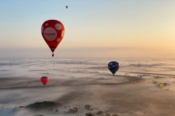 栃木・熱気球】＜写真・ドリンク・おやつのプレゼント！＞非日常
