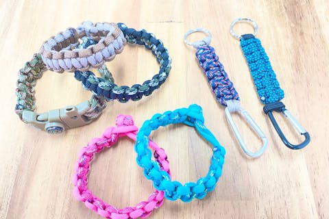 手作りキーホルダー 手作りストラップの遊び体験 アソビュー 休日の便利でお得な遊び予約サイト