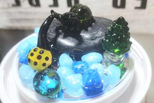 手作りスノードーム・秋田・ふるさと村】インテリアにおすすめ！スノー