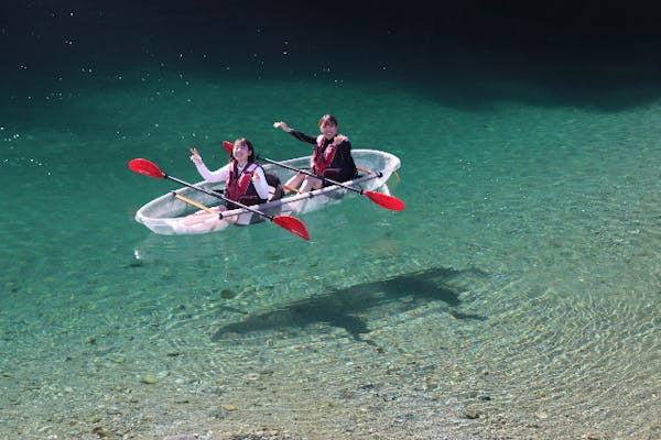 高知・仁淀川最上流】クリアカヤック宙船（そらふね）体験／スイーツ付