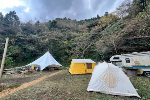 貸切じゃない交流型ハニーキャンプ