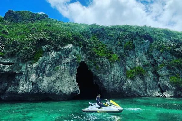 沖縄・宮古島・水上バイク】気軽に楽しめる！ジェットスキーレンタル