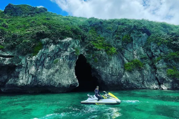 沖縄・宮古島・水上バイク】たっぷり遊べる！ジェットスキーレンタル