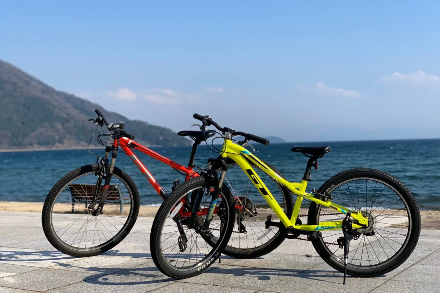 滋賀・琵琶湖・サイクリング】マウンテンバイクで快走。奥びわ湖の絶景