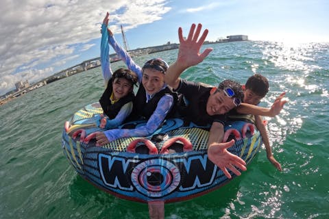 【沖縄・那覇・宜野湾】爽快MAX!!絶叫系海遊び♪バナナボートや最新の乗り物にジェットスキー体験など!!当日現地で2点選べる大人気プラン『Aプラン♪』