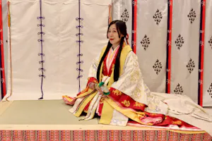 東京・神楽坂・日本の伝統文化】まるで平安時代のお姫様！気軽に十二単