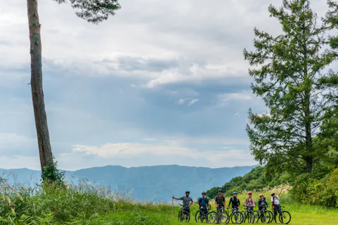 【長野・野沢温泉・MTB】里山トレイルを走るE-BIKEツアー（半日）初心者歓迎・ガイド付き