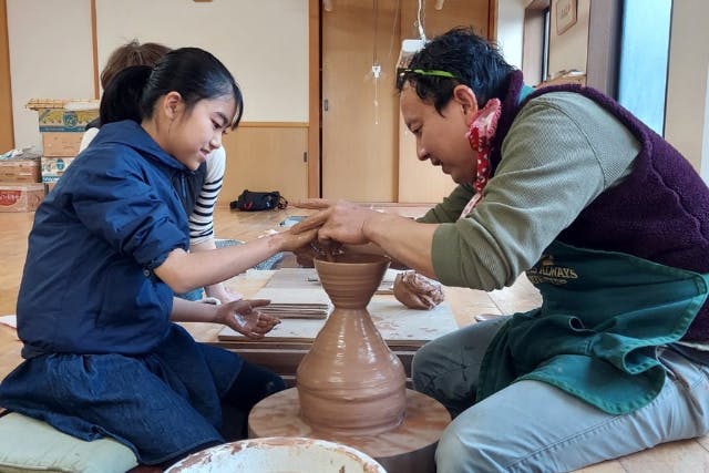 【山口・萩・陶芸体験】萩焼作家から萩焼創作を学ぼう！茶碗など（1個〜2個）