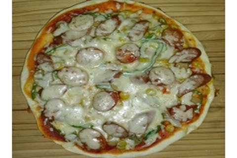 【山梨・道志村・手作りピザ】地元の野菜とお肉をたっぷりトッピング！ピザ作り体験