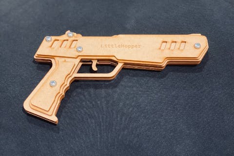 神奈川・横浜・レーザーカッター体験】作って遊べる！9連射の輪ゴム