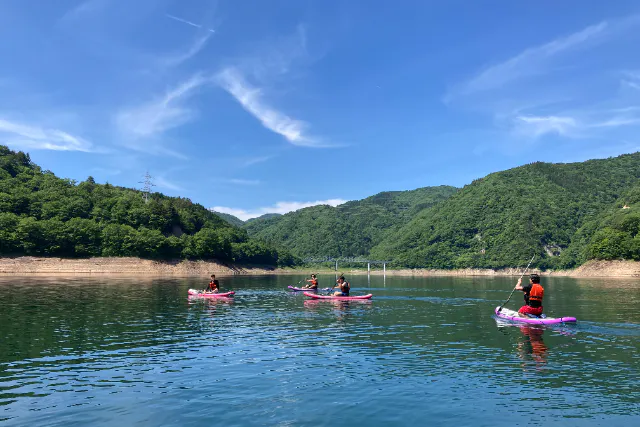 岐阜・白川郷・SUP】飛騨地方最大の湖 ”御母衣湖”でSUP体験♪（150分