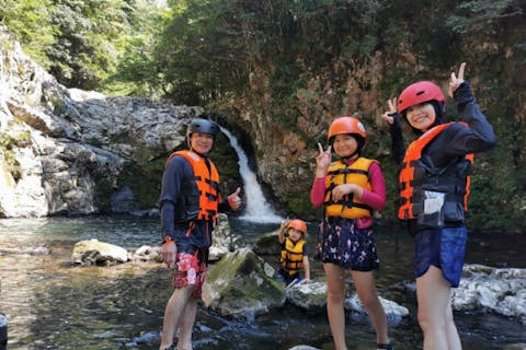 【和歌山・ラフティング】秘境北山村で冒険の1日貸切ラフティングツアー
