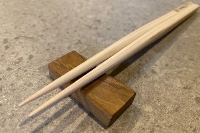 【京都府・京都市・木工教室】親子でモノづくりができるワークショップ！ヒノキの木で『箸(はし)』手作り体験