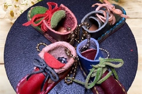 【鹿児島県・鹿児島市・レザークラフト】天然素材の牛革で作る！ミニチュアブーツ1個