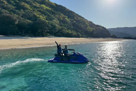 奄美大島【水上バイク 90分（シュノーケリング付き）】南の海で