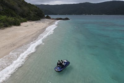 奄美大島【水上バイク】（シュノーケリング付き）南の海でジェット