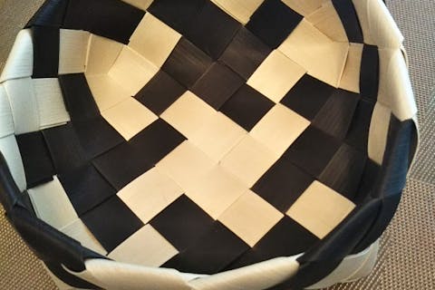 【千葉県・千葉市・手作りかご】ティムテープ★千鳥格子のおしゃれなかご 約1.5時間で作れる！ キットをご用意致しますので、楽しく作れます。