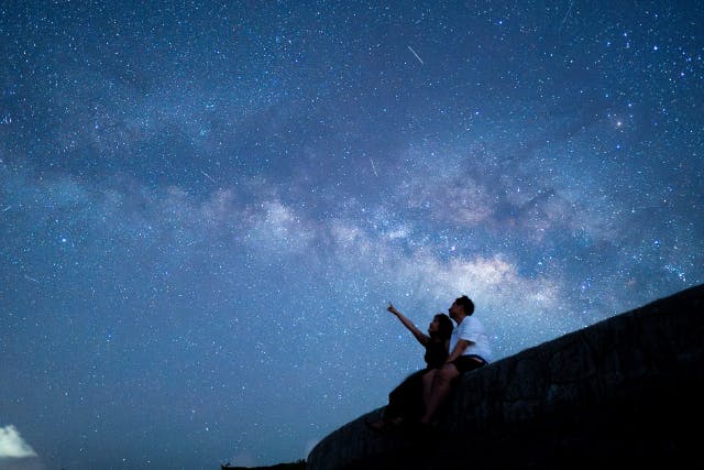 【沖縄・宮古島・ロケーションフォト】満天の星をバックに写真撮影！星空フォト体験