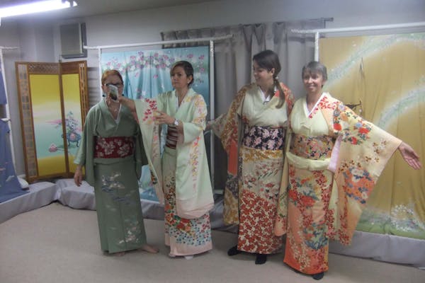 長町 友禅 館 着物 オファー