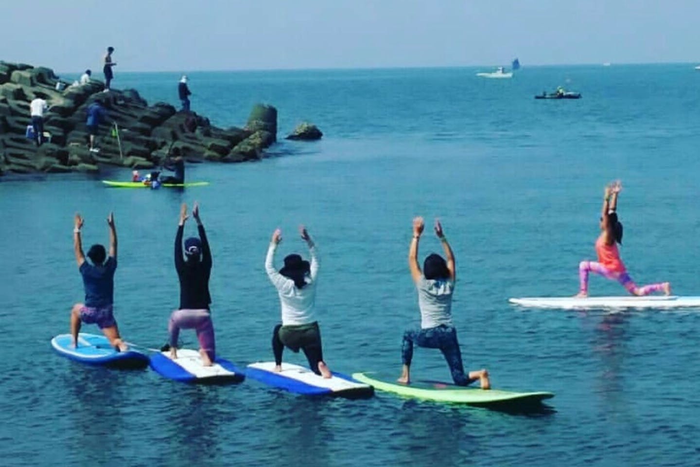 【神奈川・茅ヶ崎・SUP】リピーター続出の人気プラン！茅ヶ崎の海でSUPヨガ体験