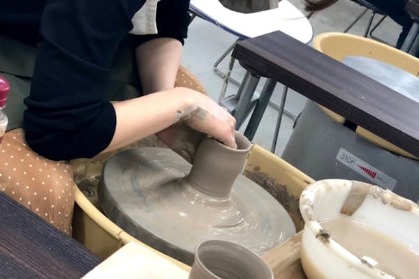 大阪府・大阪市・ 電動ろくろ】粘土使い放題！あこがれの電動ろくろで