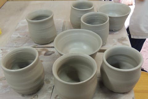 【東京・広尾・電動ろくろ】初めてでも大丈夫！電動ろくろで陶芸体験　陶器1‐3個