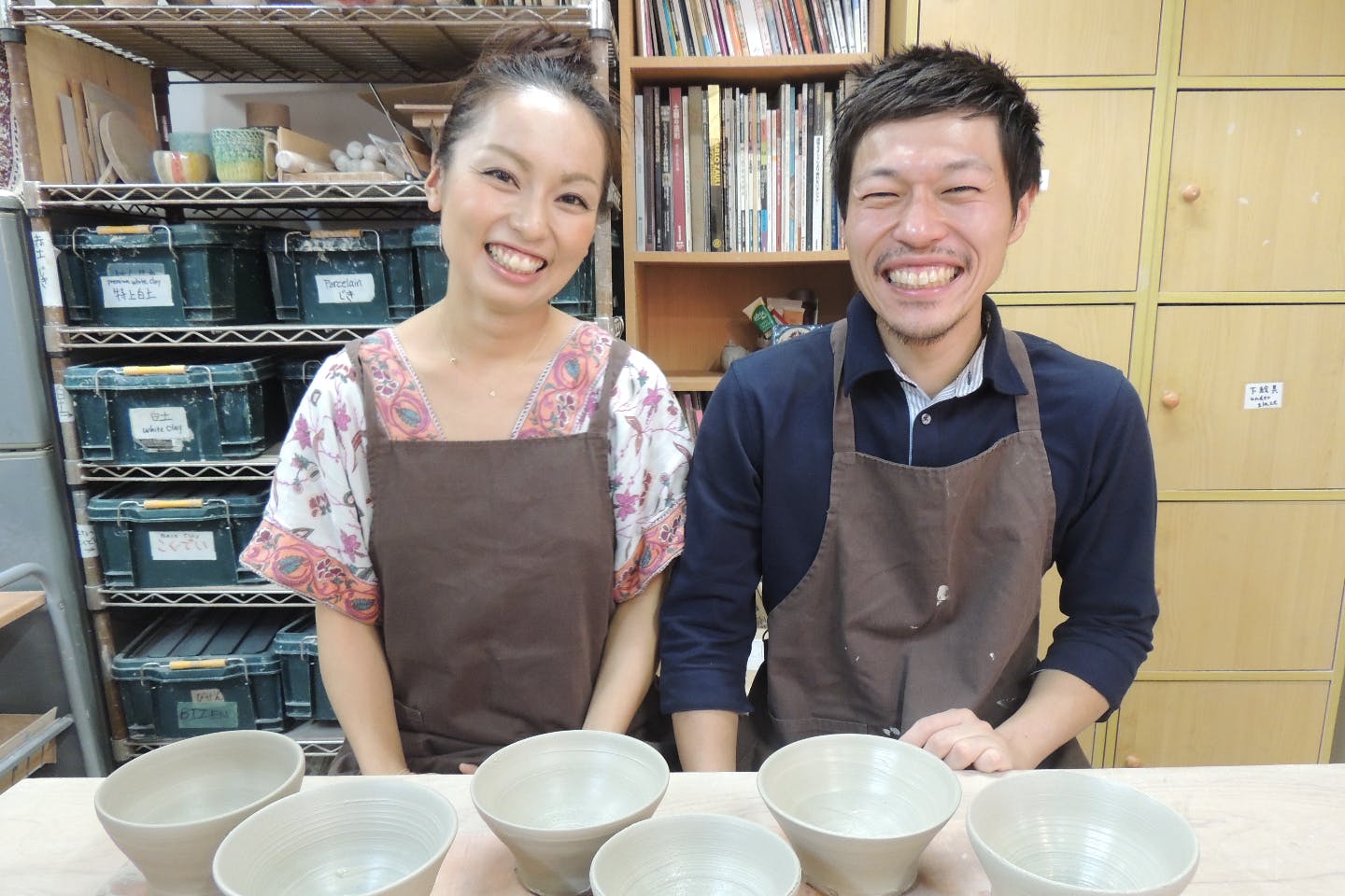 【東京・広尾・手びねり】初心者でも簡単に作れる！手びねりで陶芸体験　陶器1‐3個