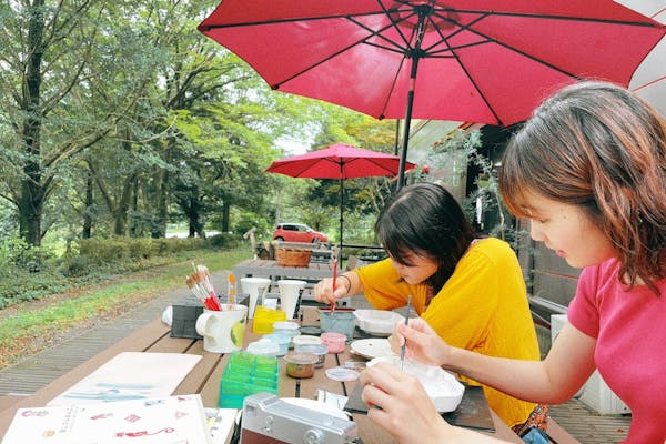 宮崎・小林・絵付け】小さなお子様もOK！自由に楽しむ陶芸絵付け体験