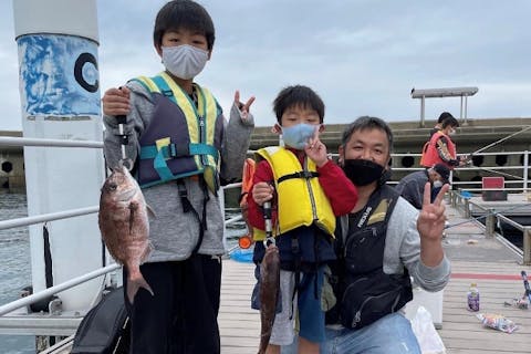 【福岡・宗像・釣り堀】お子さまや女性におすすめ！海の釣堀で3時間釣り放題
