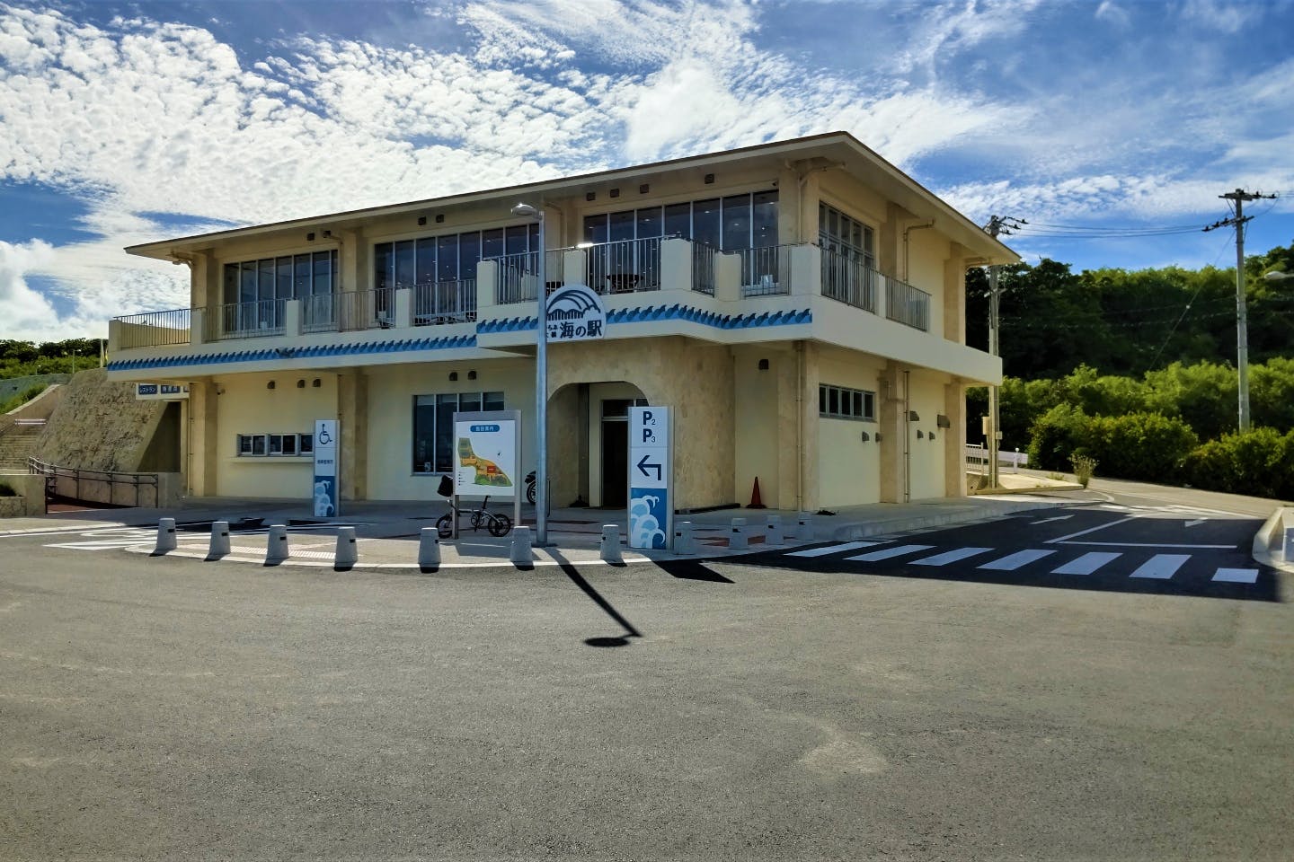 沖縄 宮古島 乗り物レンタル 得々プラン Evトライクで伊良部大橋往復 アソビュー