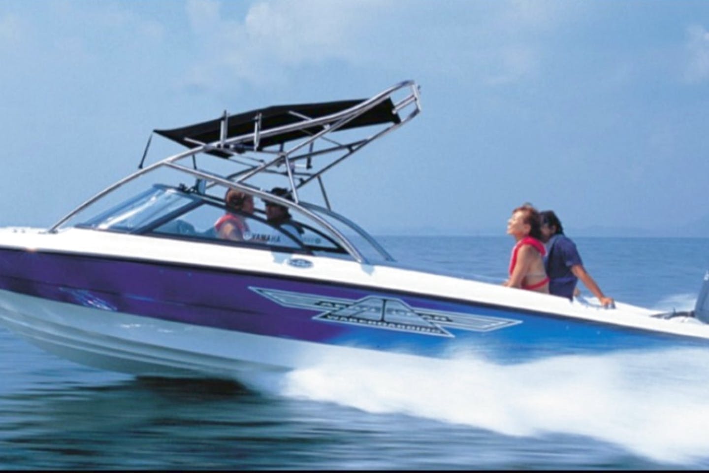 【沖縄・名護・レンタルボート】ボート＆ジェットスキーを満喫！贅沢1日貸切プラン
