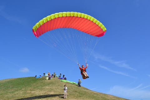 【静岡、山梨・朝霧高原、富士宮、河口湖・パラグライダー】浮遊感がたまらない！ショートフライトコース