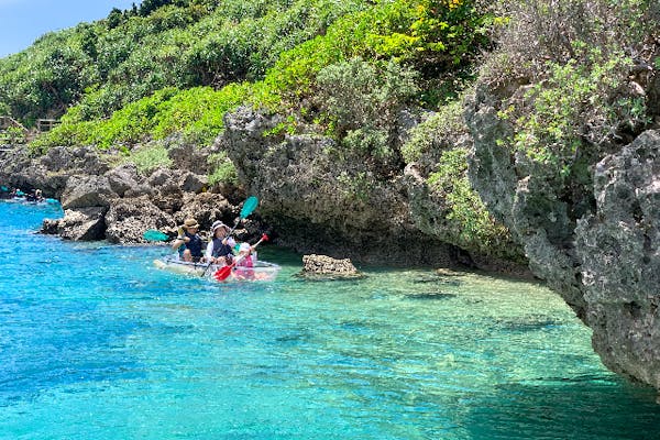 沖縄・宮古島・カヤック】まさにリアル水族館！透明のボートで宮古島の