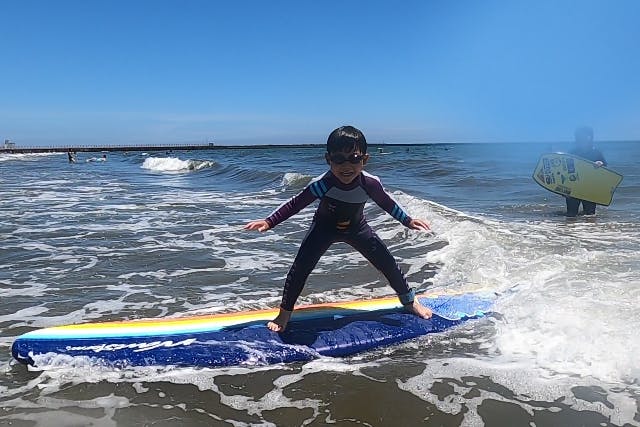 【茨城・大洗・サーフィン体験】波との一体感にハマる人多数！気軽にサーフィン体験