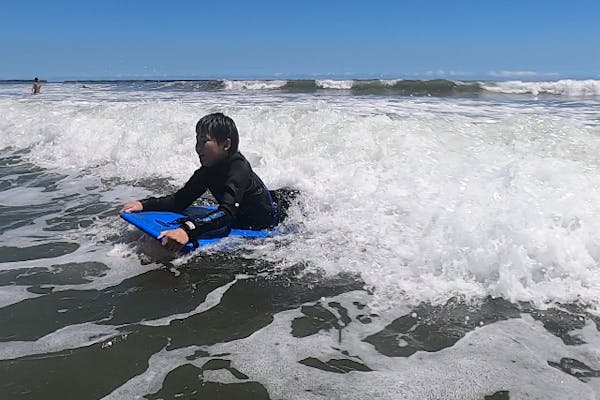 茨城・大洗・ボディボード体験】女性にもオススメ！プロに教わるボディ