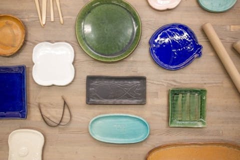 【静岡・熱海・手びねり】陶芸手びねりで自由に作品作りを楽しもう！