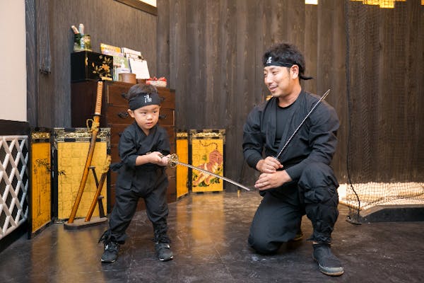 岐阜・高山・忍者】本格コスチュームを着て忍者修行にチャレンジ