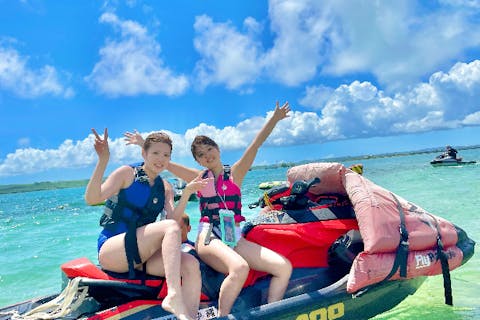 【沖縄・宜野湾・マリンスポーツ】3時間遊び放題！県内最多のフライボードやバナナボートなど全12種類から選んで乗り放題〜安心のプロライダーがレクチャー〜