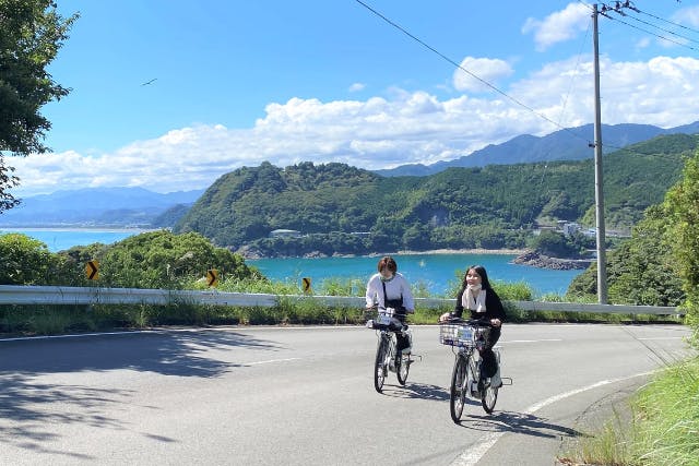 【三重・熊野・サイクリング】海沿いを快走！電動自転車に乗って爽快フォト・ハントツアー