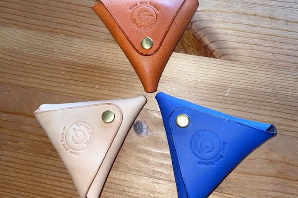 ふるさと納税 財布 長崎県 川棚町  ナチュラル 本格レザー 三角コインケース Kazu Gee Factory OBG003-2 ナチュラル 本革】レザー 三角コインケース【3色から選べます】【Kazu Gee