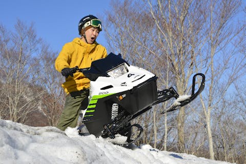 【岩手・北上・スノーモービル】旧林道を爽快に巡る！スノーモービル林道ツーリング