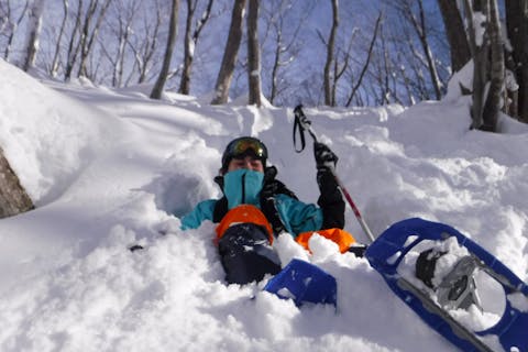 【群馬/みなかみ /半日スノーシュー３時間】白銀の絨毯に覆われた里山で心躍るアクティブな冒険を満喫！
