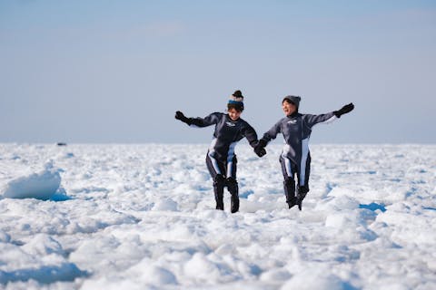 【北海道・知床・流氷ウォーク】生き物の神秘を感じる流氷ウォーキング360°