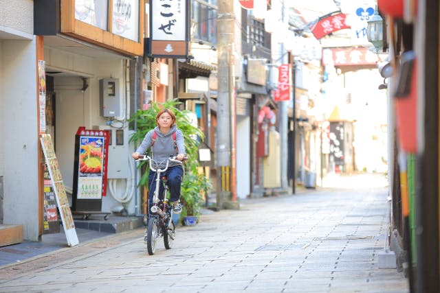 【長崎県・長崎市・レンタサイクル】eBikeに乗って坂や路地をより快適に探検